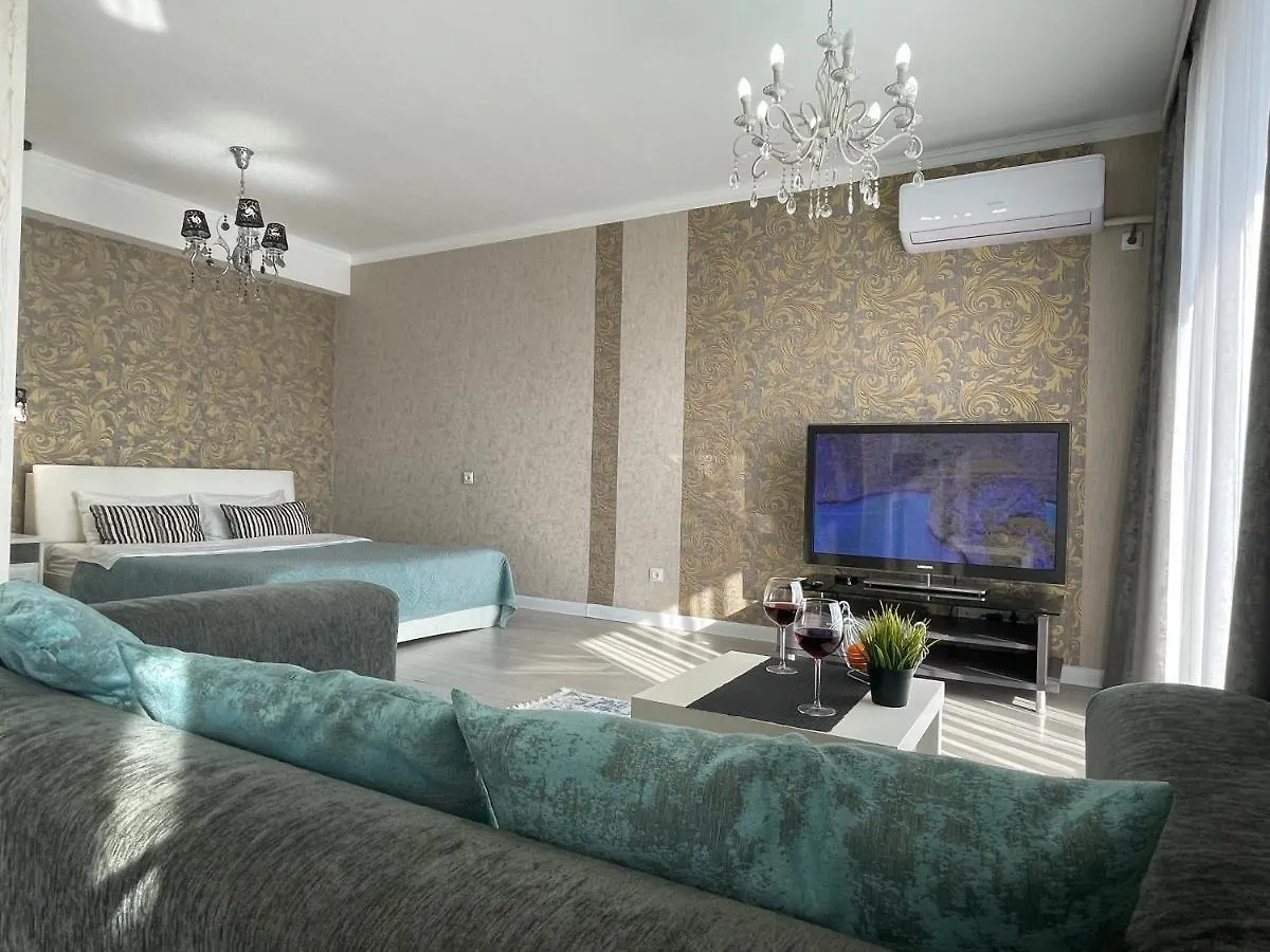 Apartment In The Heart Of The City アルマトイ